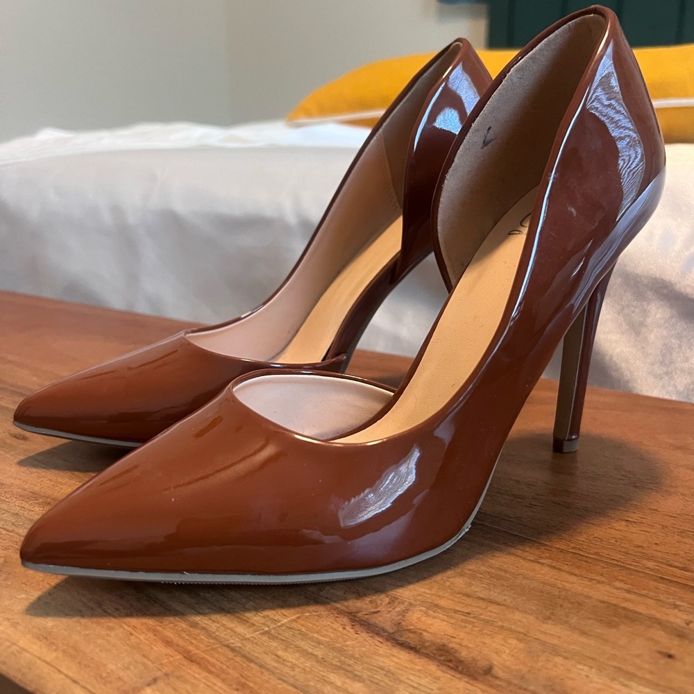 Tan patent leather high heels